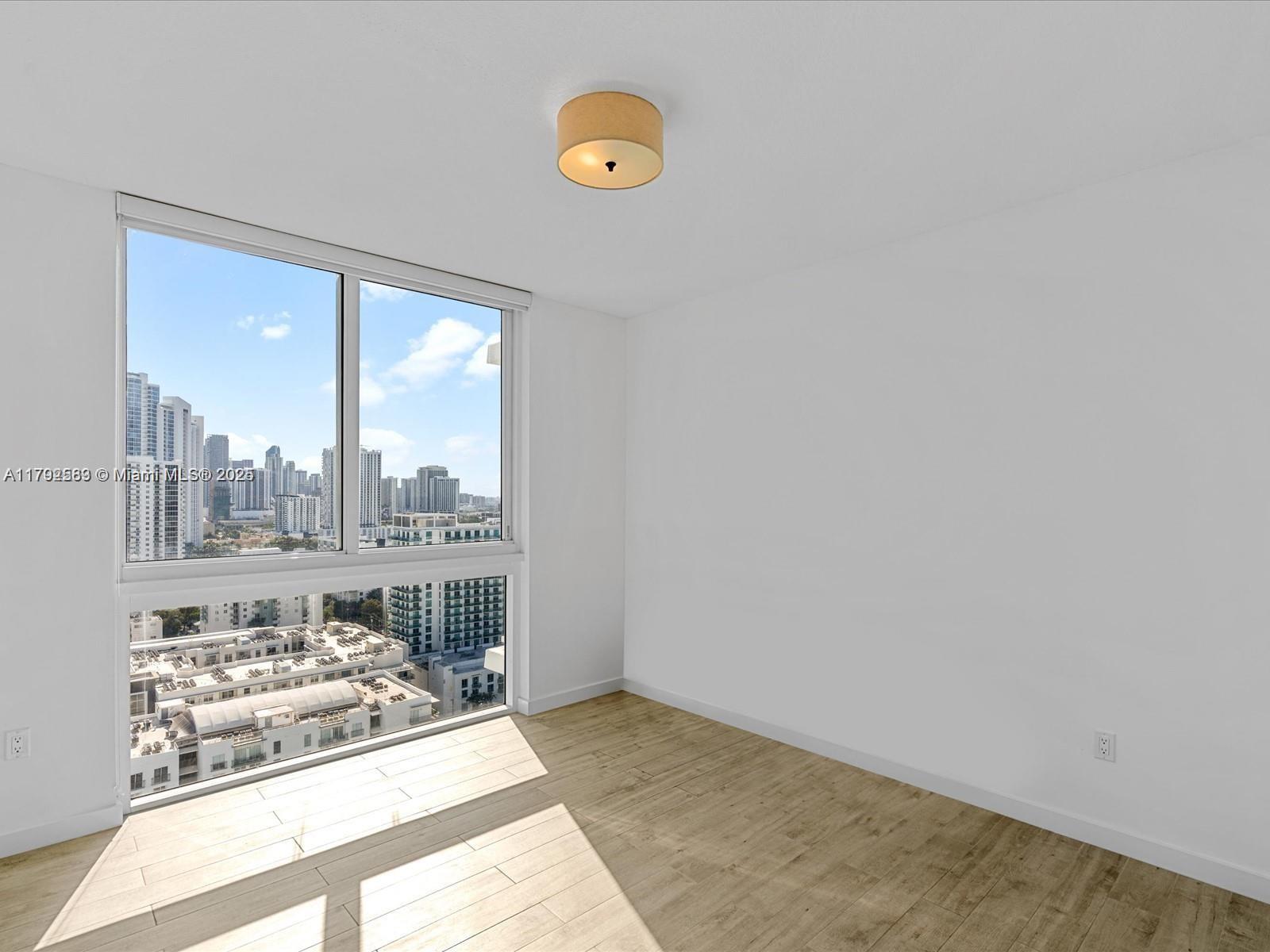 600 NE 27th St #2505, Miami FL 33137