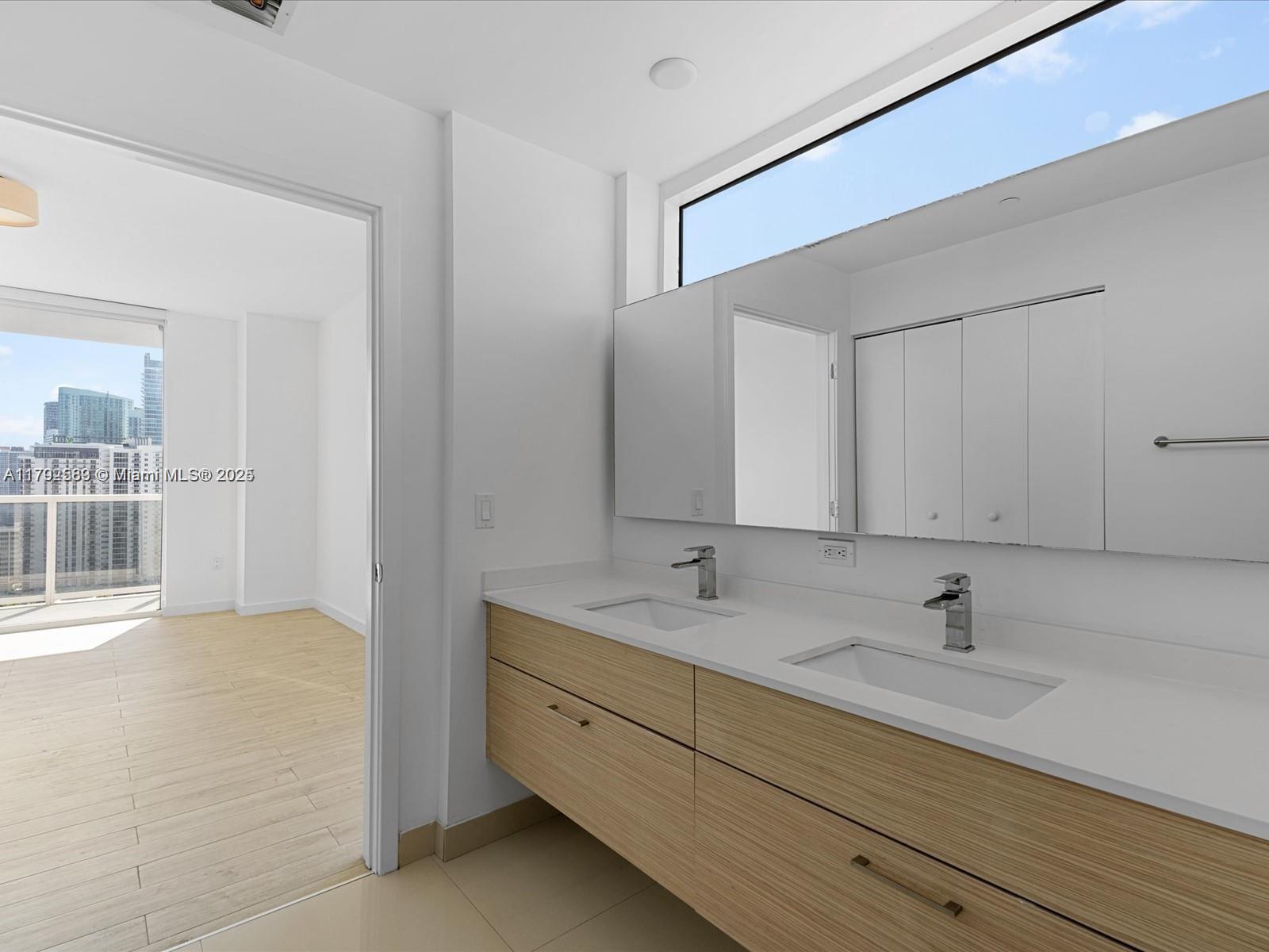 600 NE 27th St #2505, Miami FL 33137
