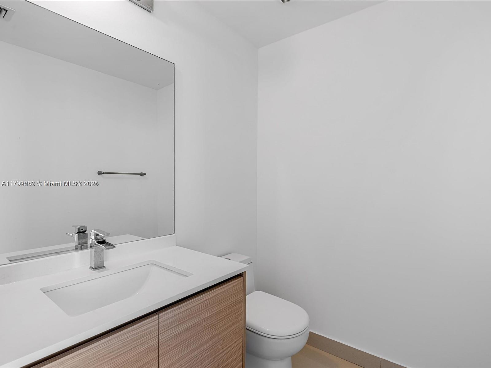 600 NE 27th St #2505, Miami FL 33137
