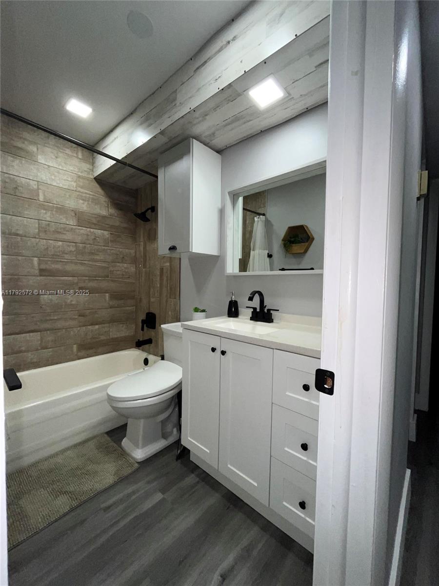 13500 NE 3rd Ct #311, North Miami, Florida image 15
