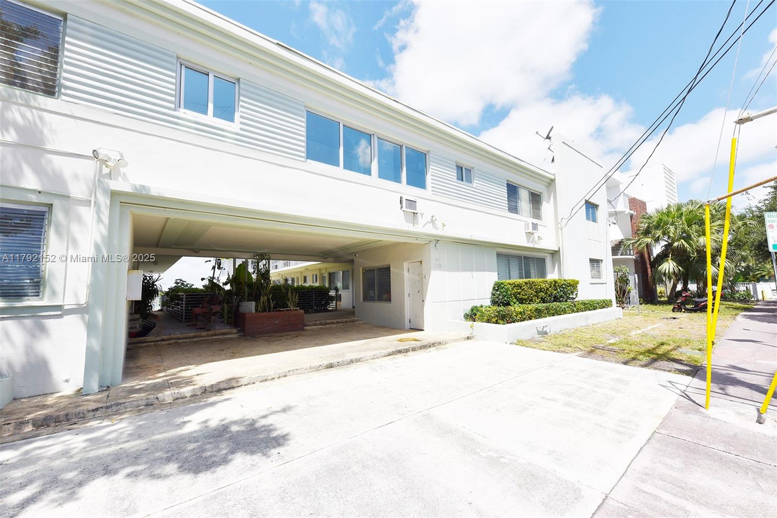 Property photo # 0