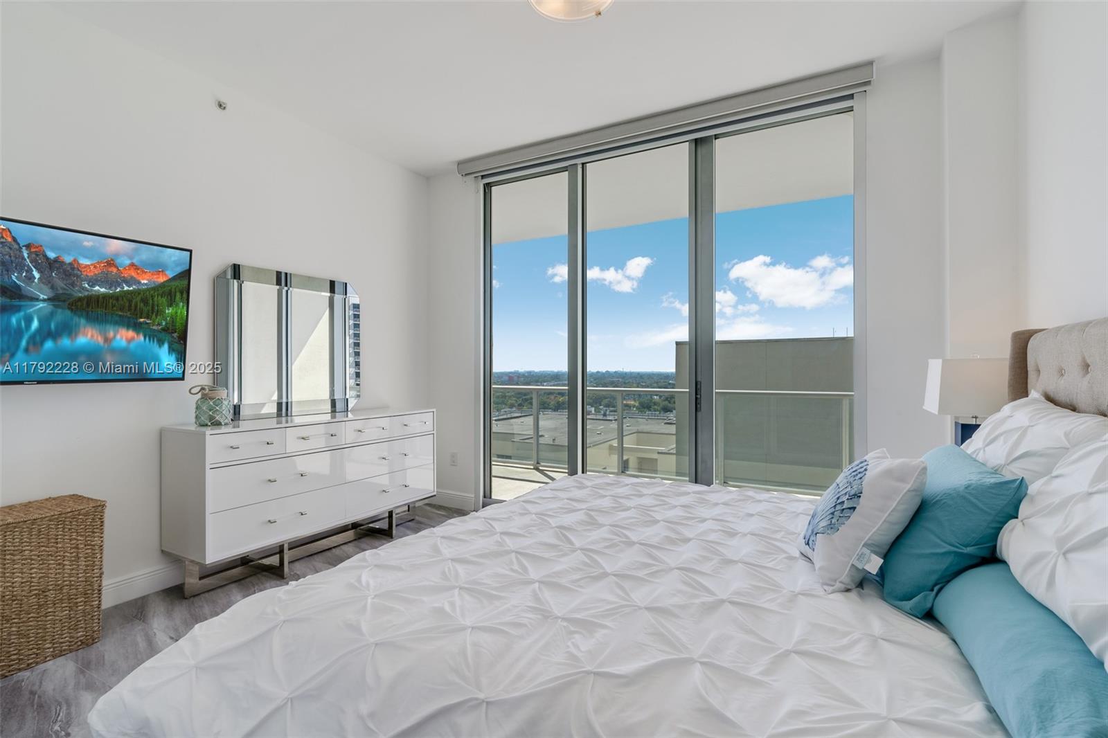 Property photo # 9