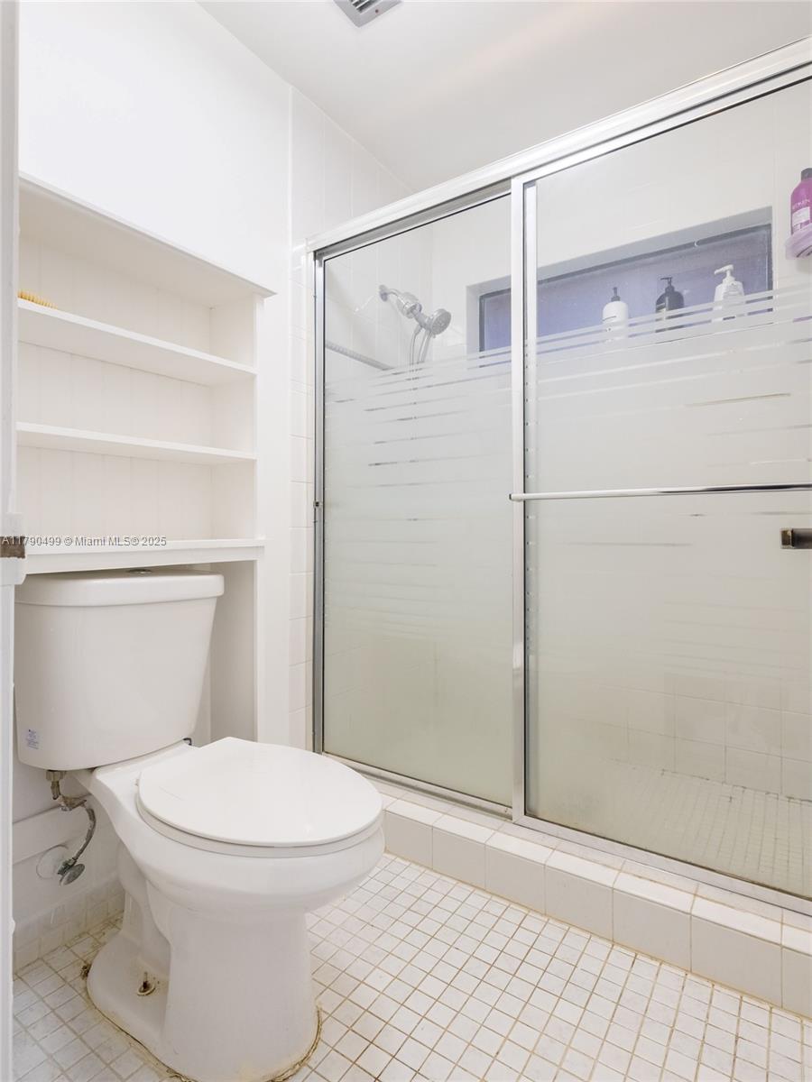 370 Fairway Cir #13, Weston, Florida image 17