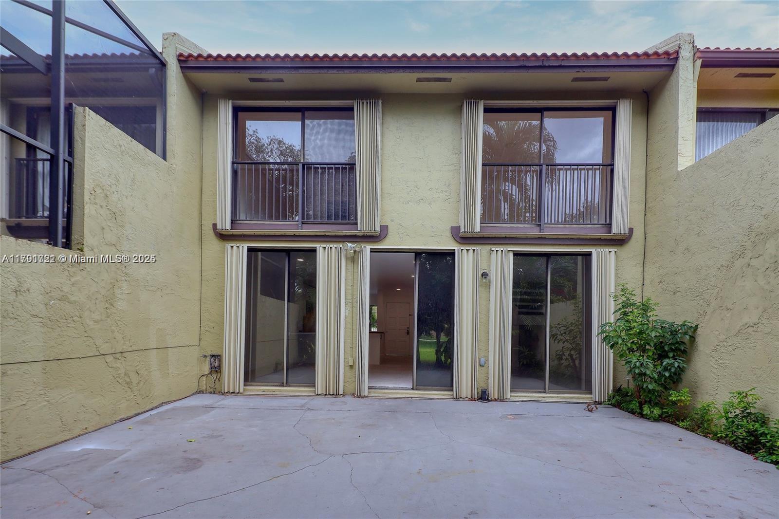 Listing Photo 14