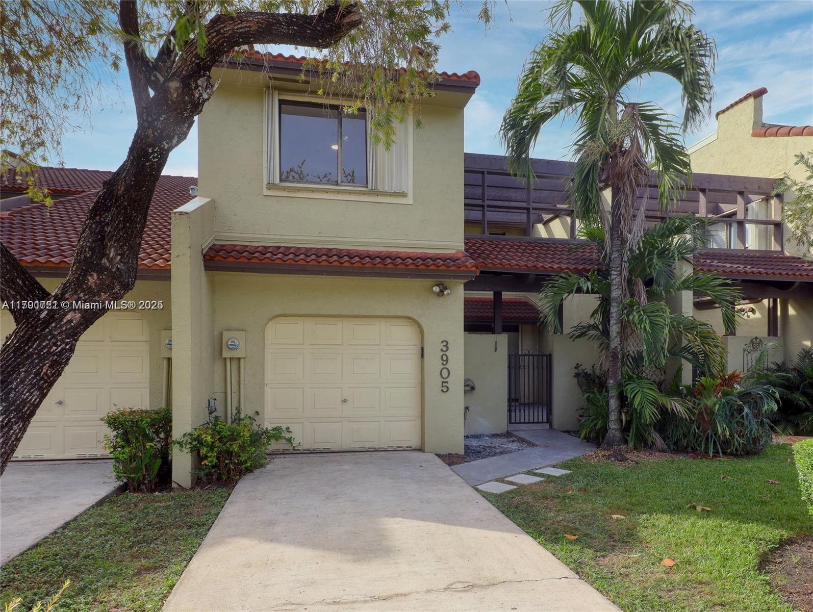3905 Adra Ave #J-46B, Doral, Florida image 19