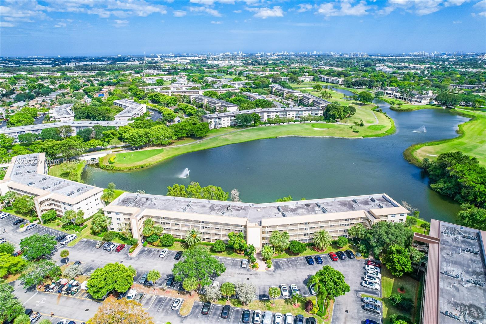 1101 Bahama Bnd #B2, Coconut Creek, Florida image 20