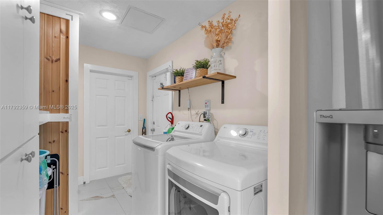 Listing Photo 16