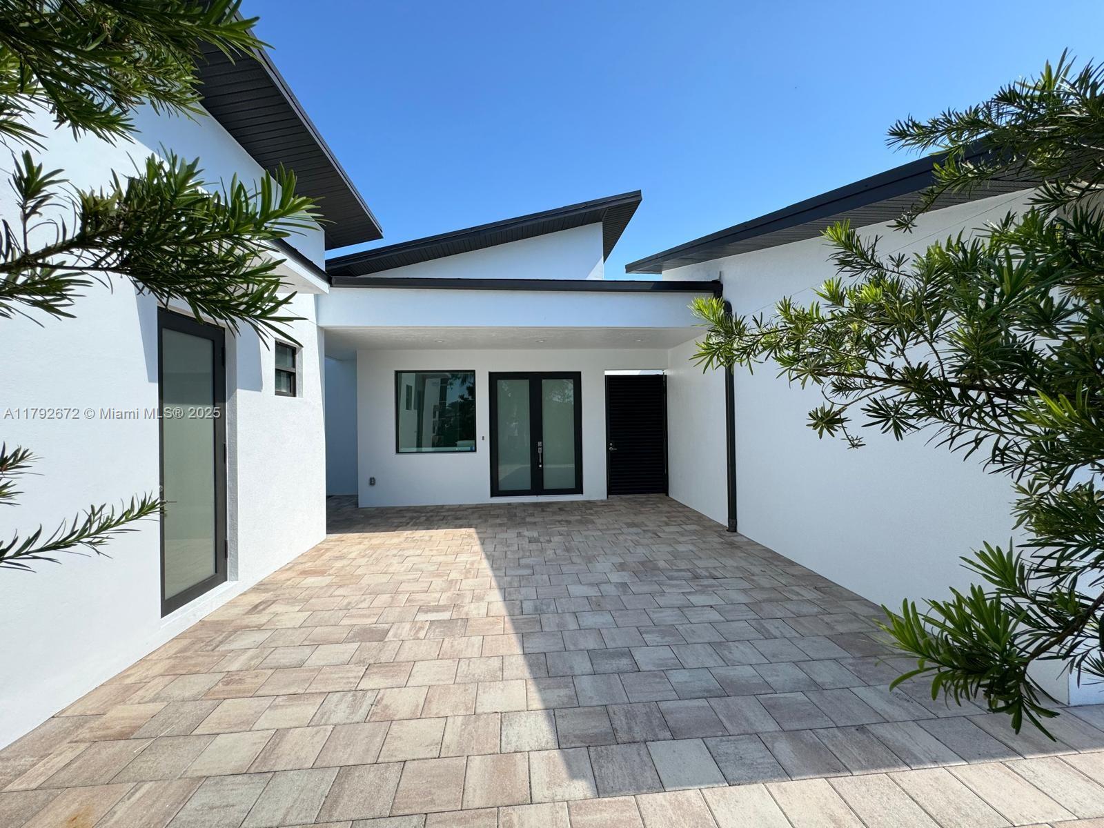 3823 SW 3rd St, Cape Coral, Florida image 2