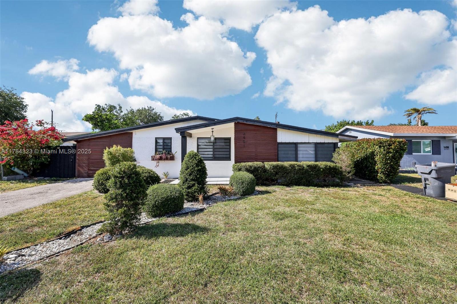 6451 Coolidge St, Hollywood, Florida image 1