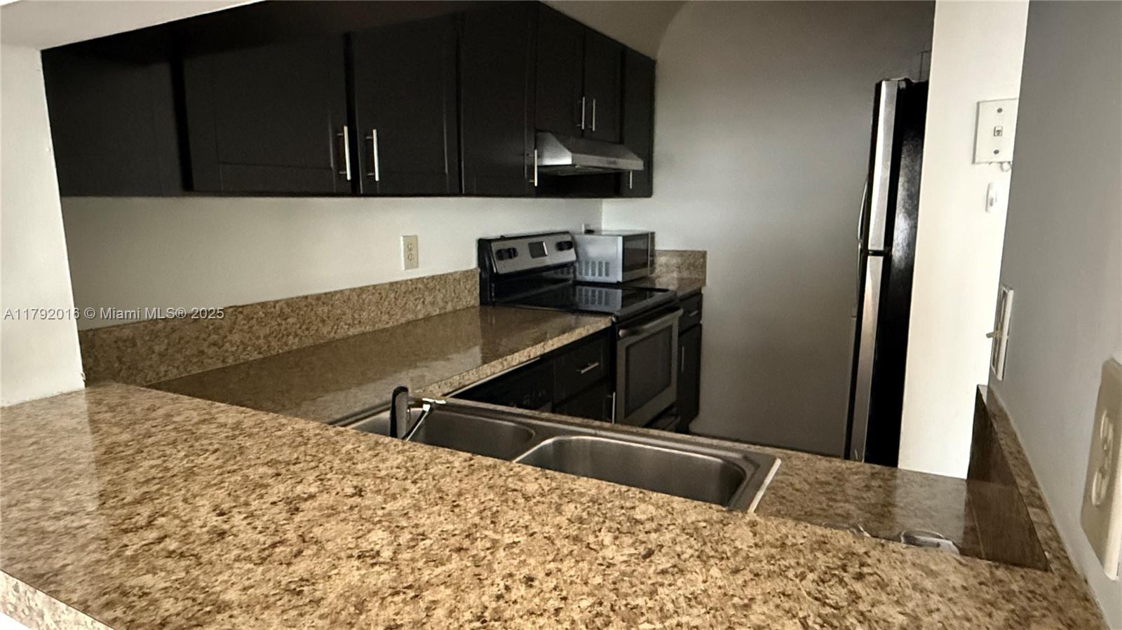 Property photo # 9