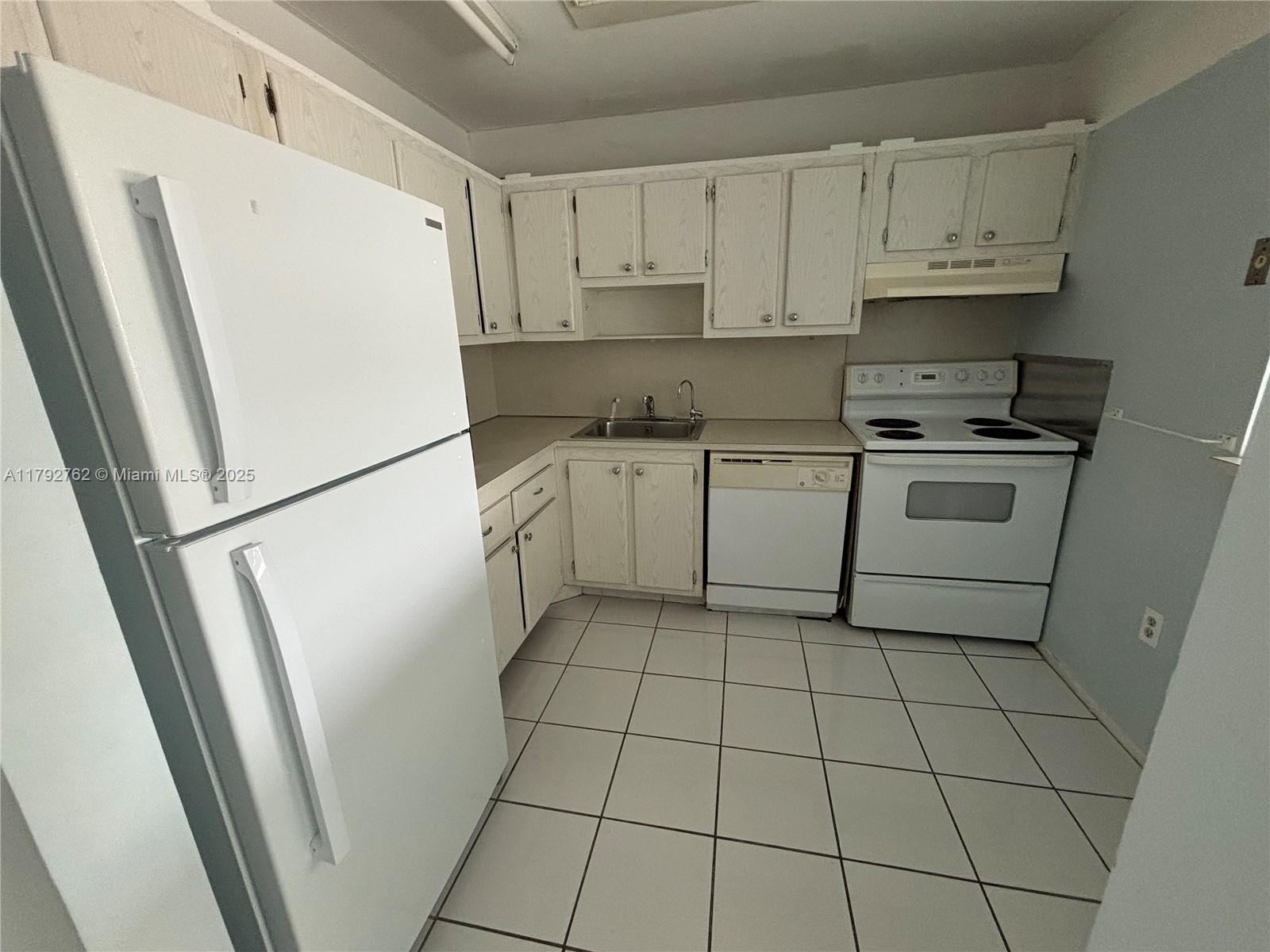 Property photo # 9