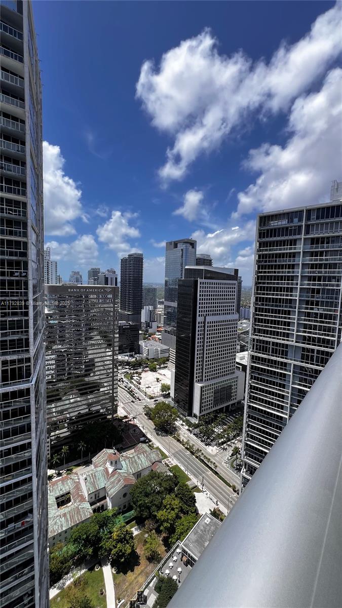 475 Brickell Ave #4511, Miami FL 33131