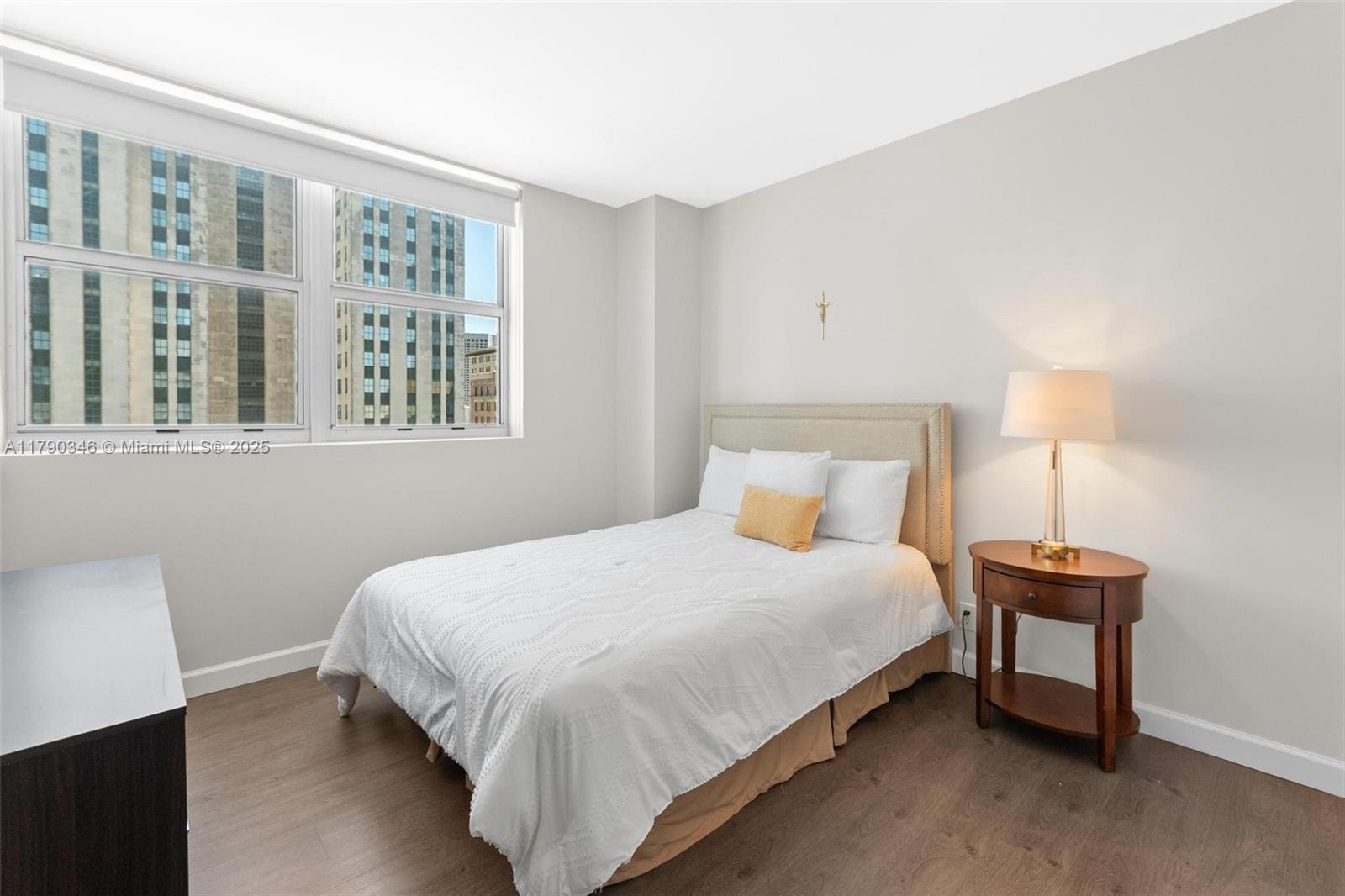 Listing Photo 10