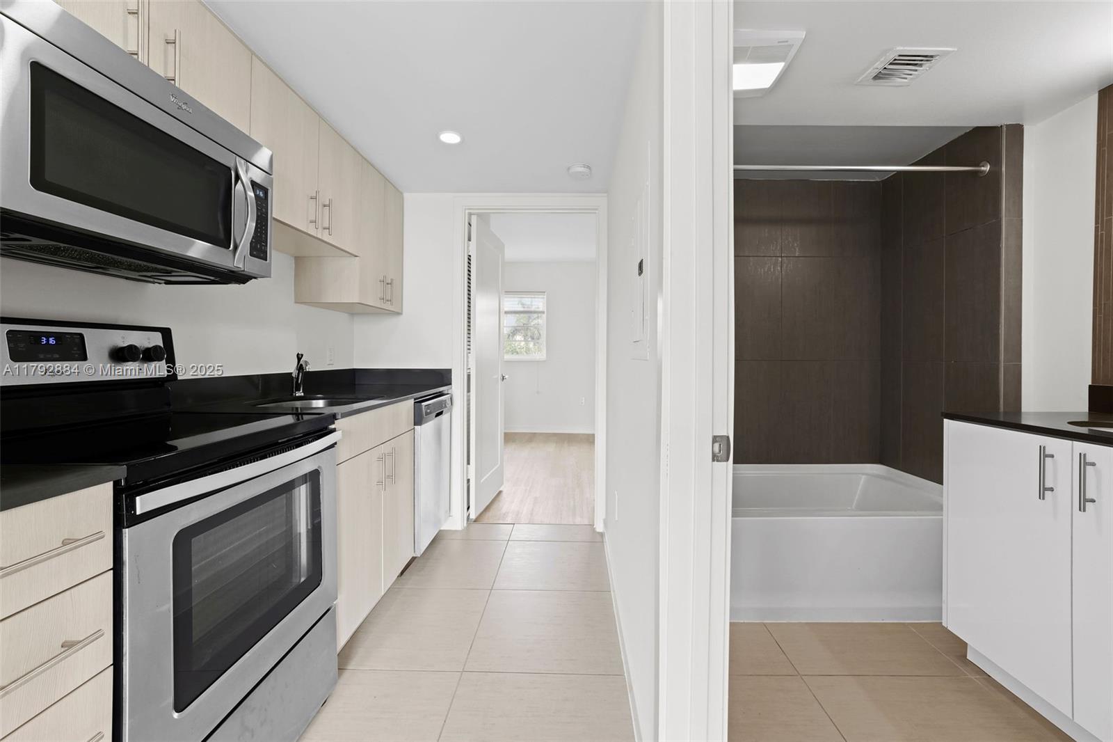 Property photo # 9