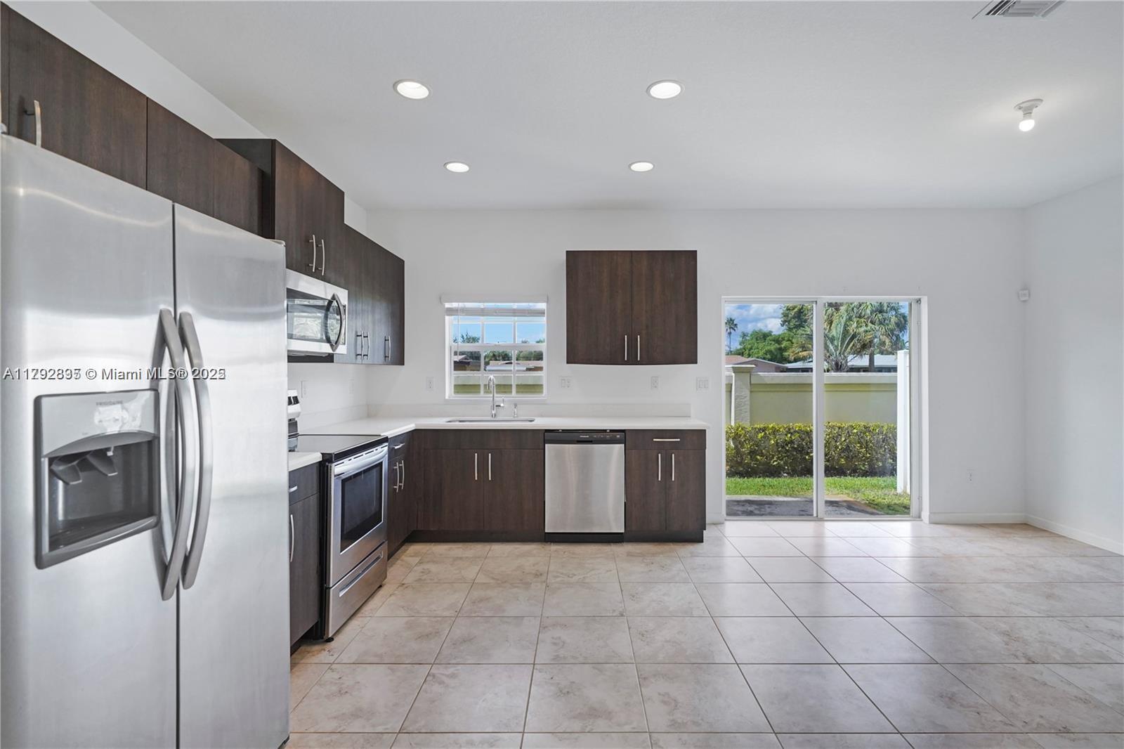 Property photo # 7