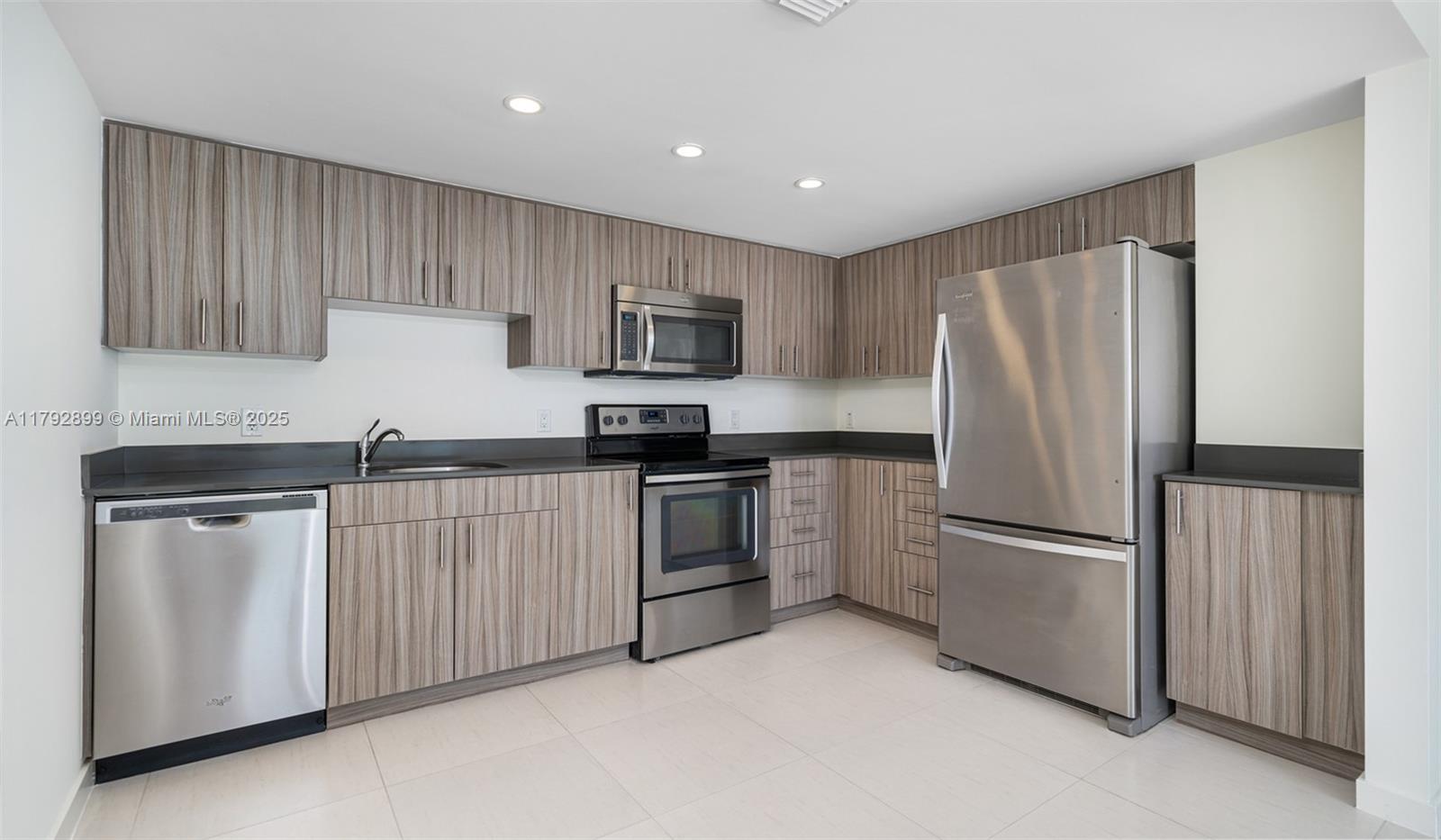 Property photo # 7