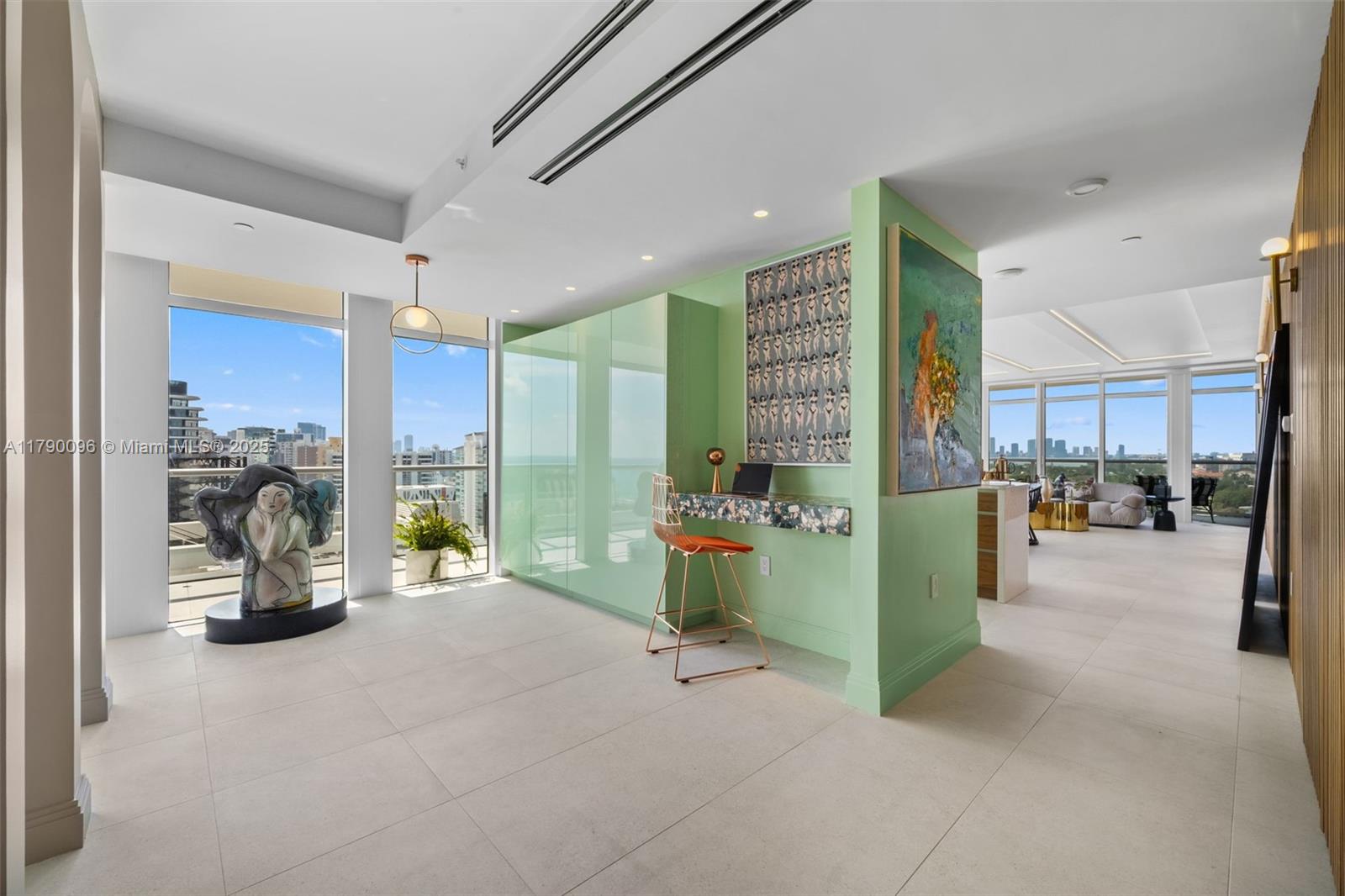 3737 Collins Ave #S-1303, Miami Beach FL 33140