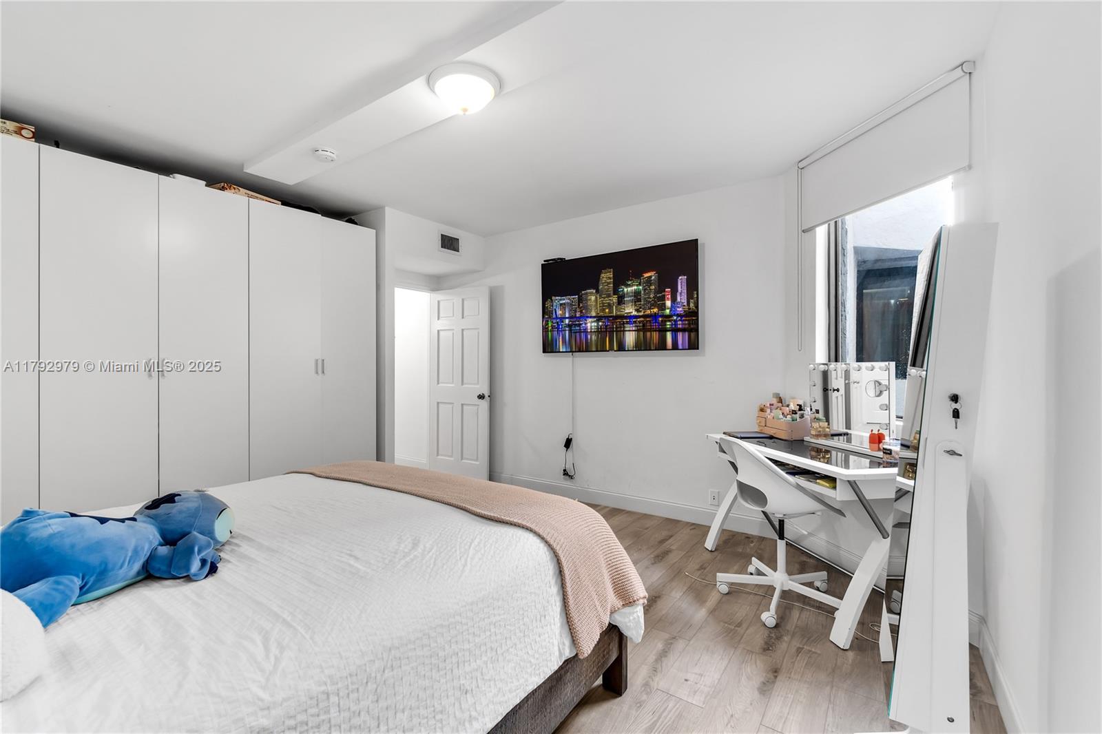 121 Crandon Blvd #256, Key Biscayne, Florida image 14