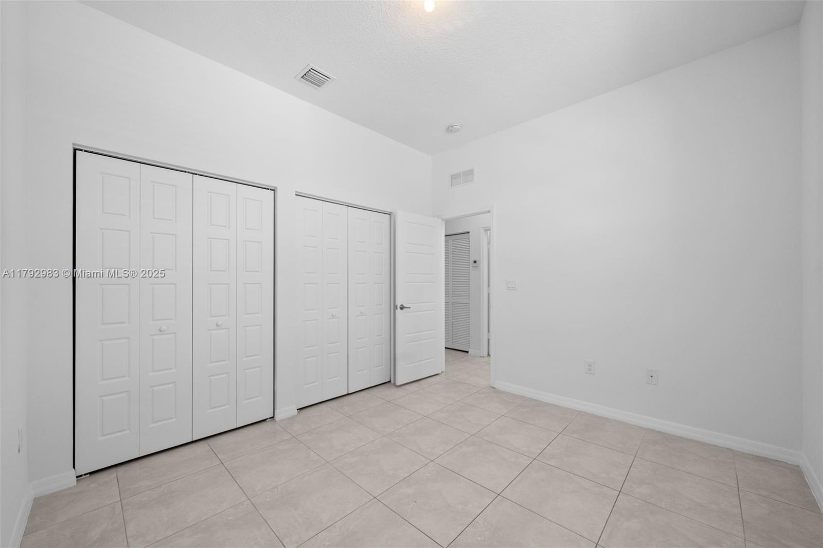 Listing Photo 24