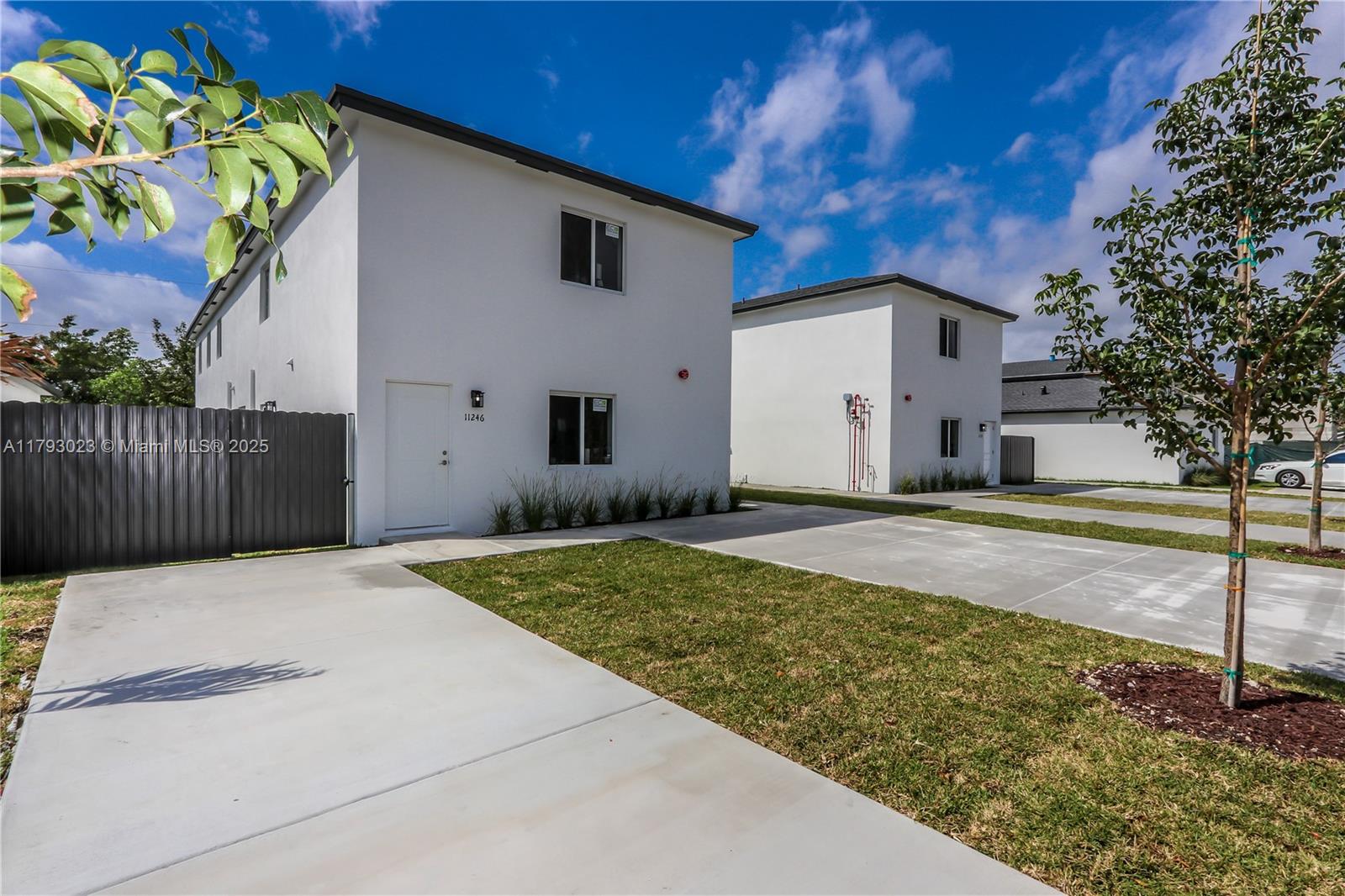 Property photo # 0