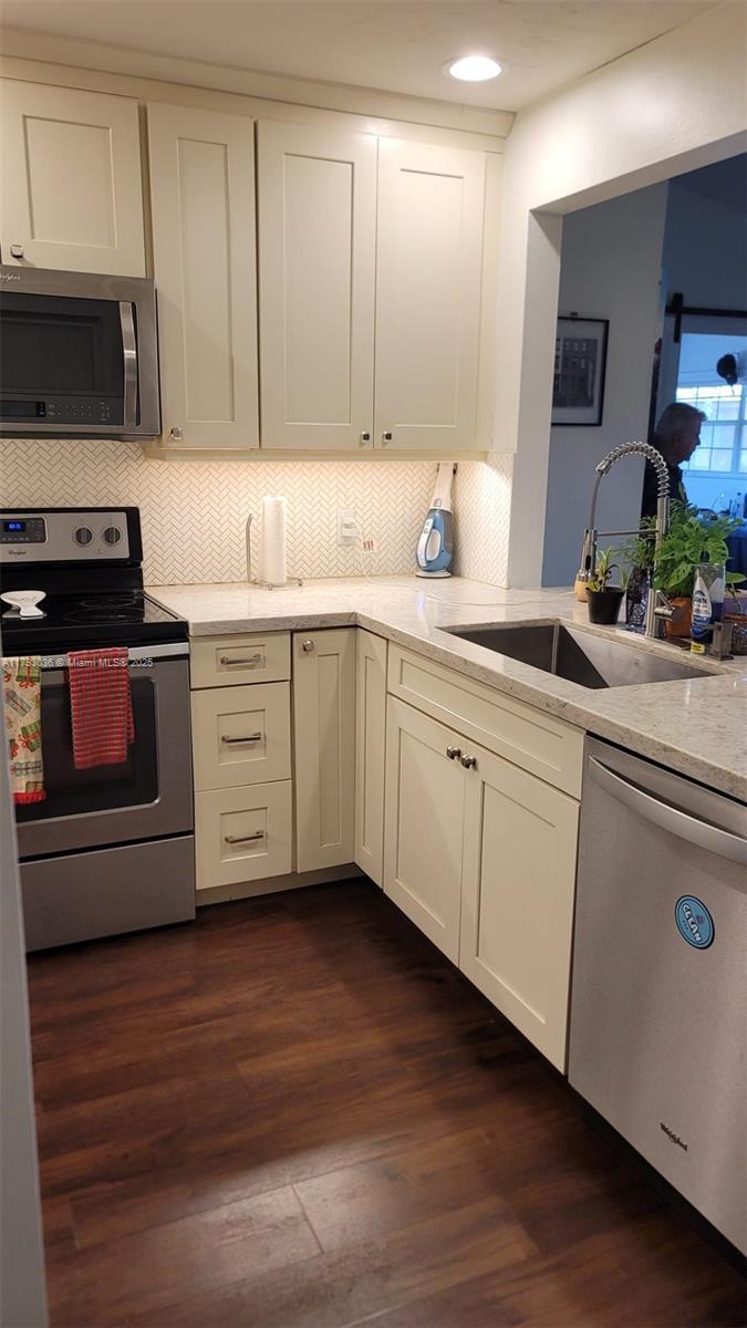 Property photo # 6