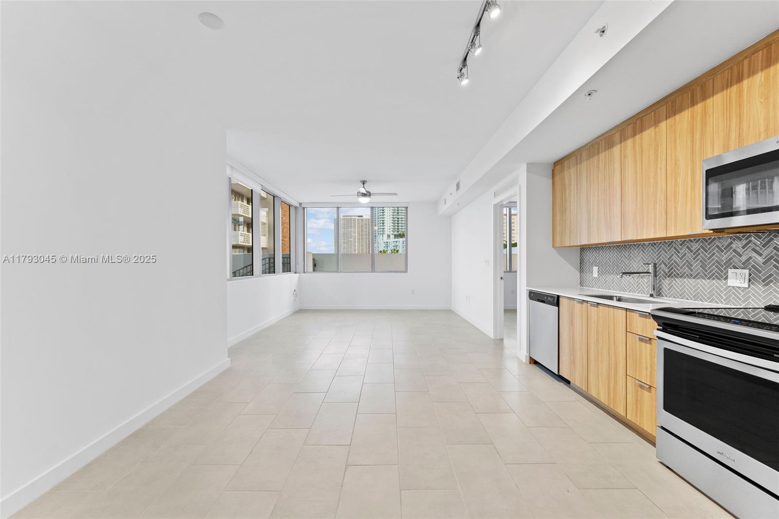 Property photo # 7