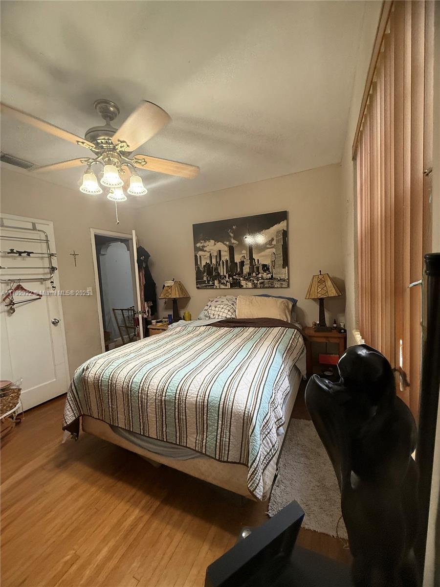 Listing Photo 16