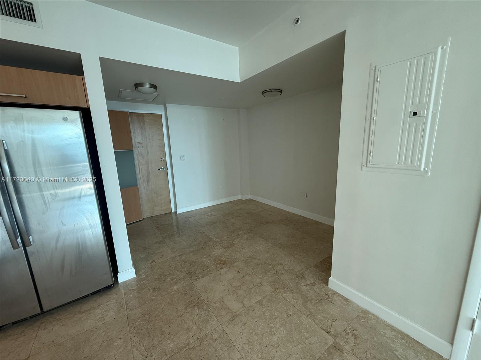 350 S Miami Ave #4010, Miami FL 33130