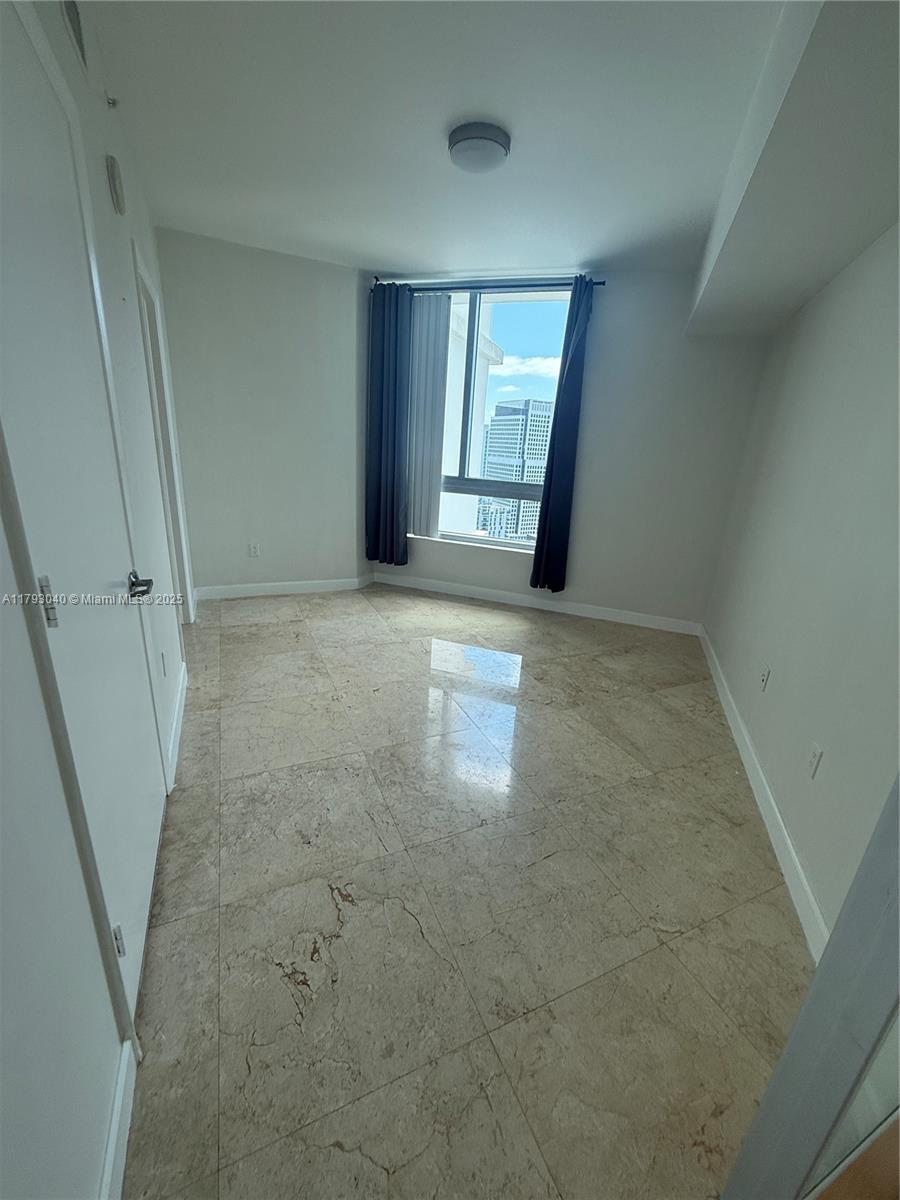 350 S Miami Ave #4010, Miami FL 33130