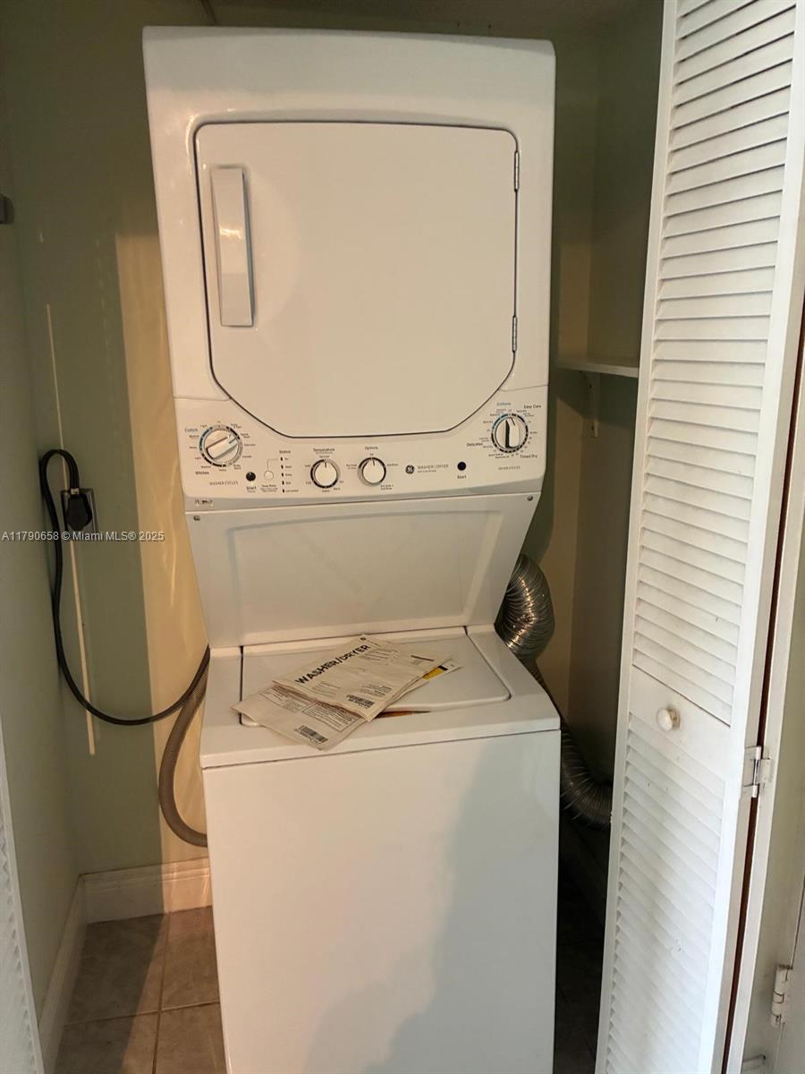 8120 Geneva Ct #551, Doral, Florida image 10