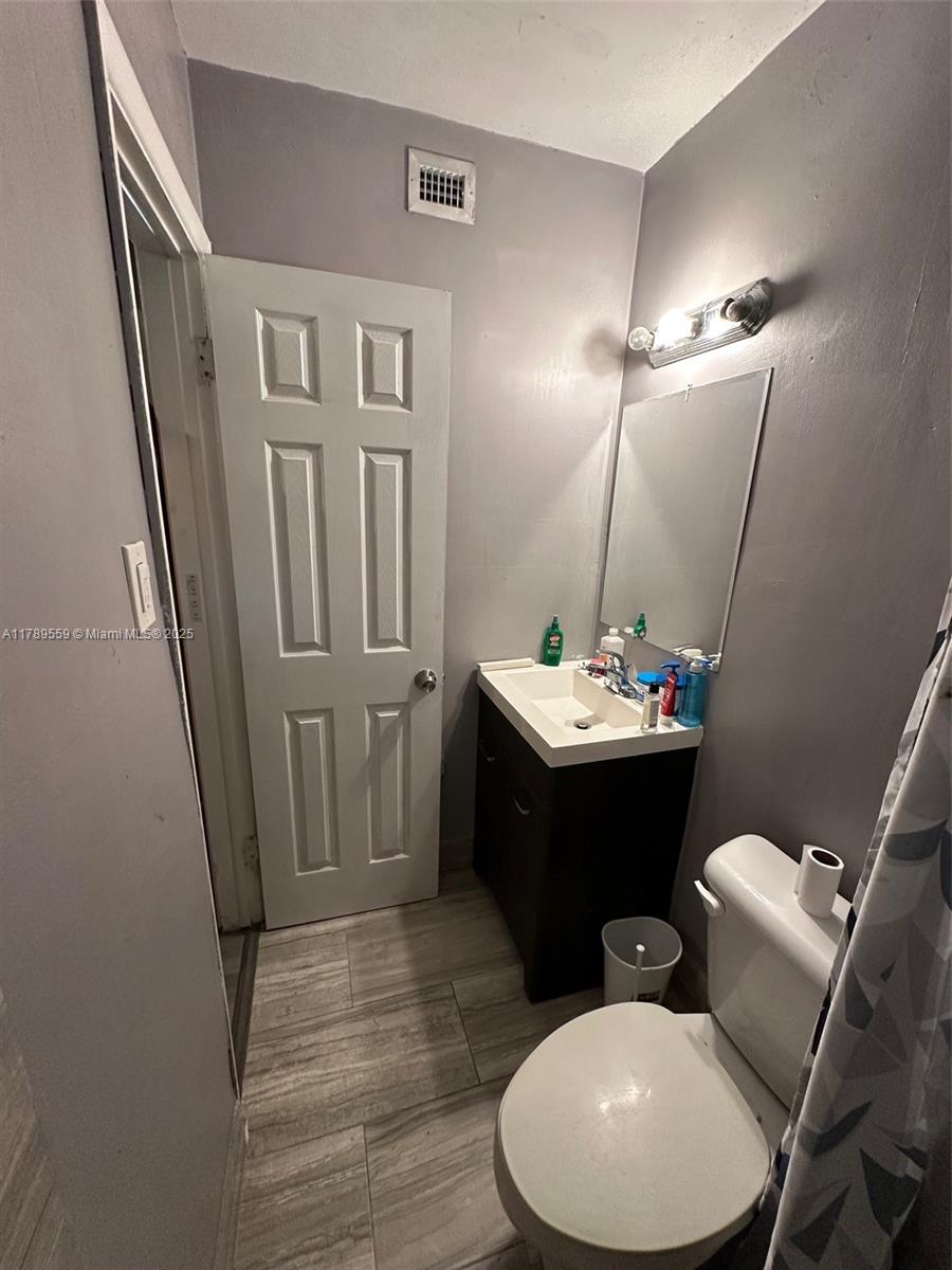 100 Virginia Rd, West Park, Florida image 24