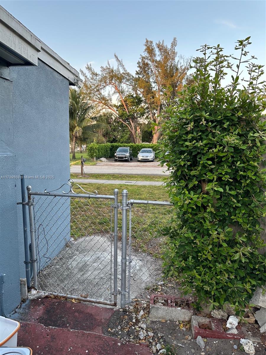 100 Virginia Rd, West Park, Florida image 36