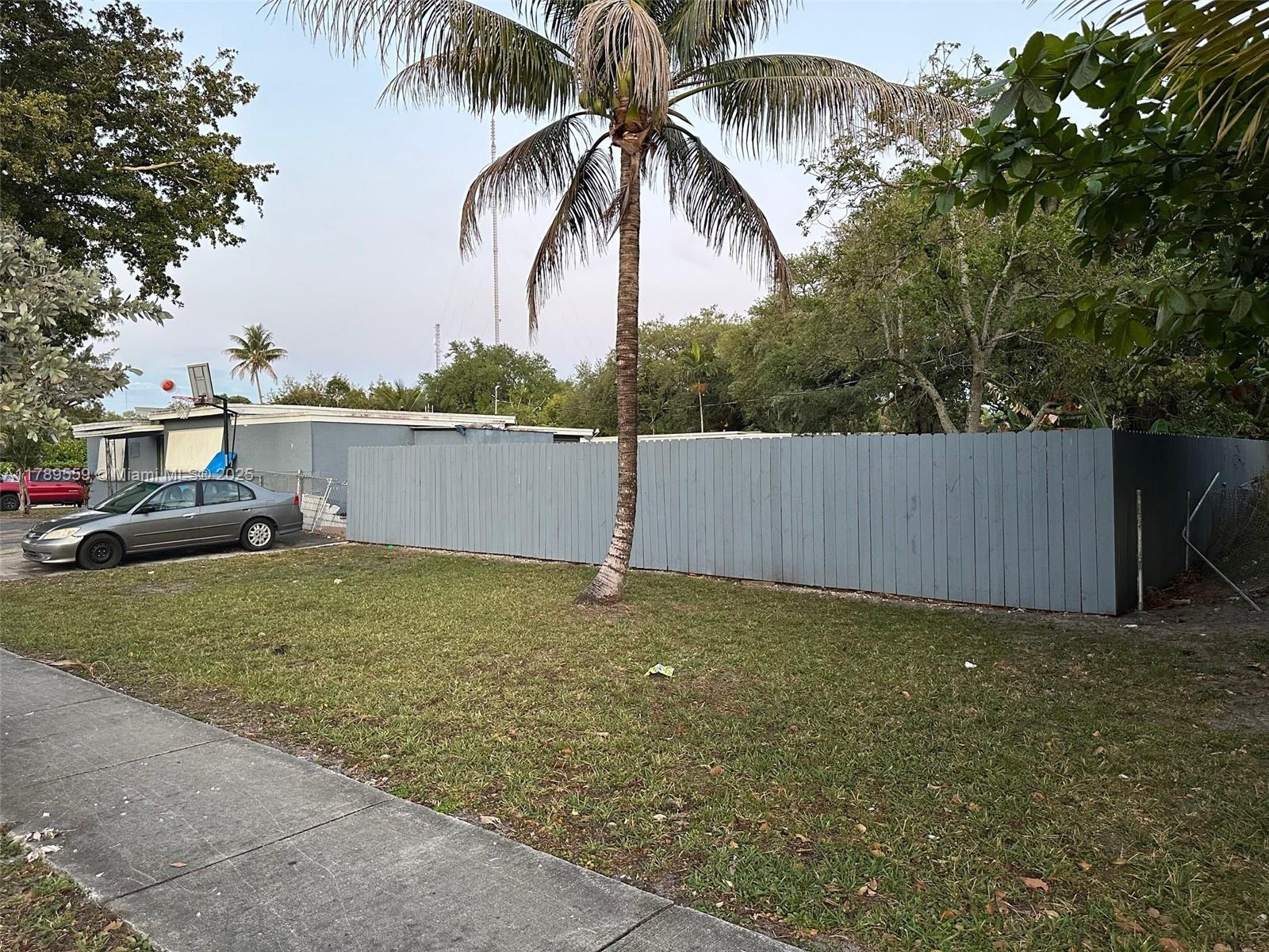 100 Virginia Rd, West Park, Florida image 6