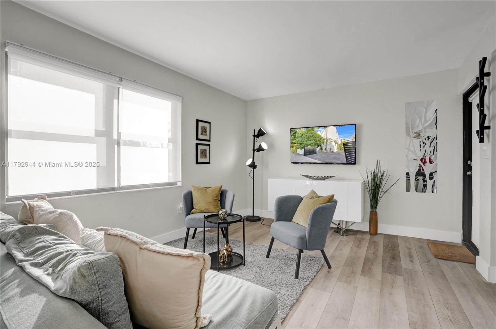 Property photo # 9