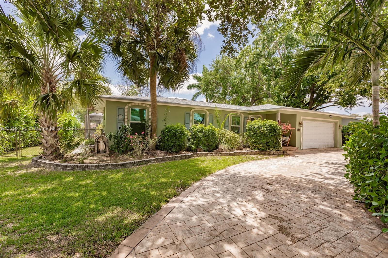 11560 NW 26th St, Plantation, Florida image 3