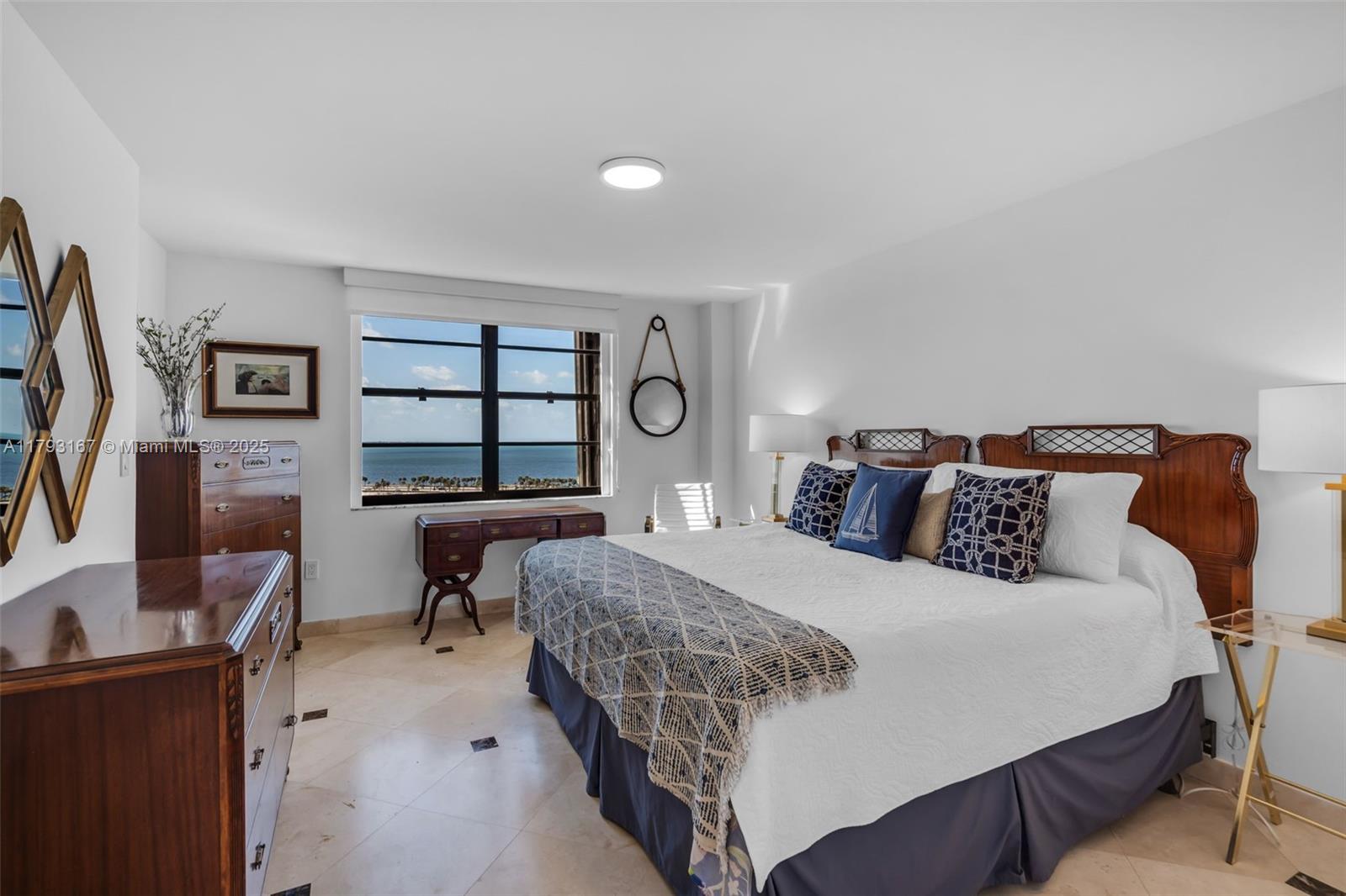 2333 Brickell Ave #1401, Miami FL 33129