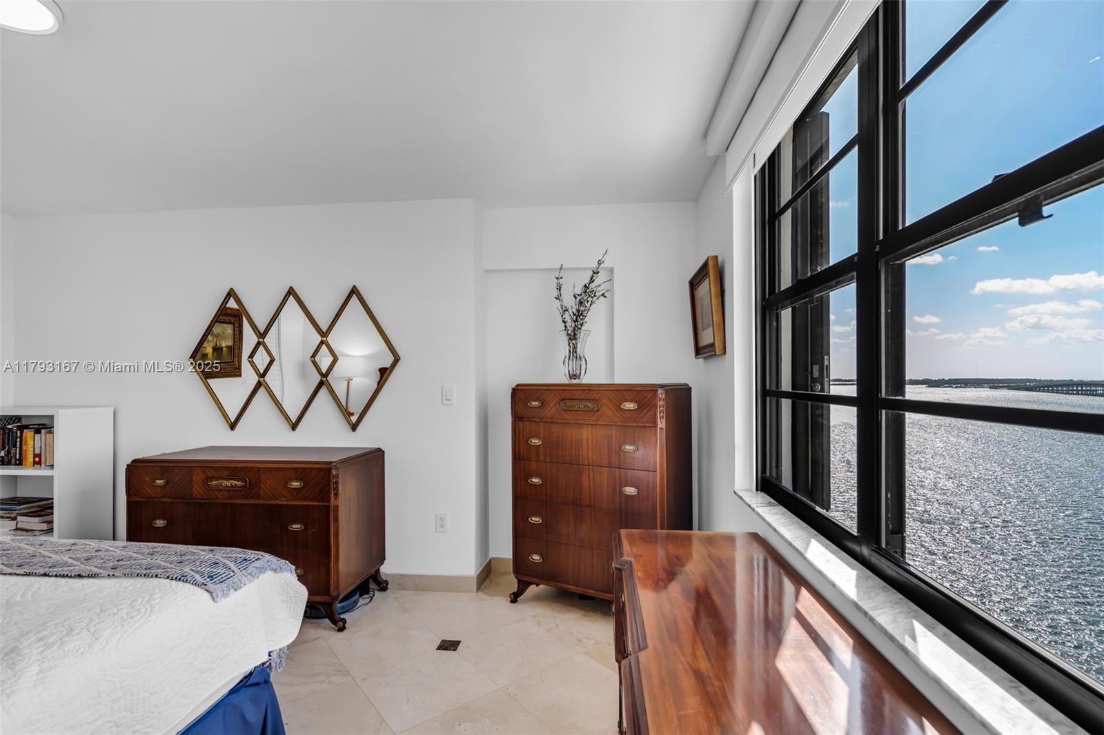 2333 Brickell Ave #1401, Miami FL 33129