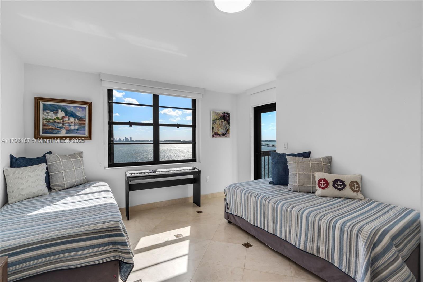 2333 Brickell Ave #1401, Miami FL 33129
