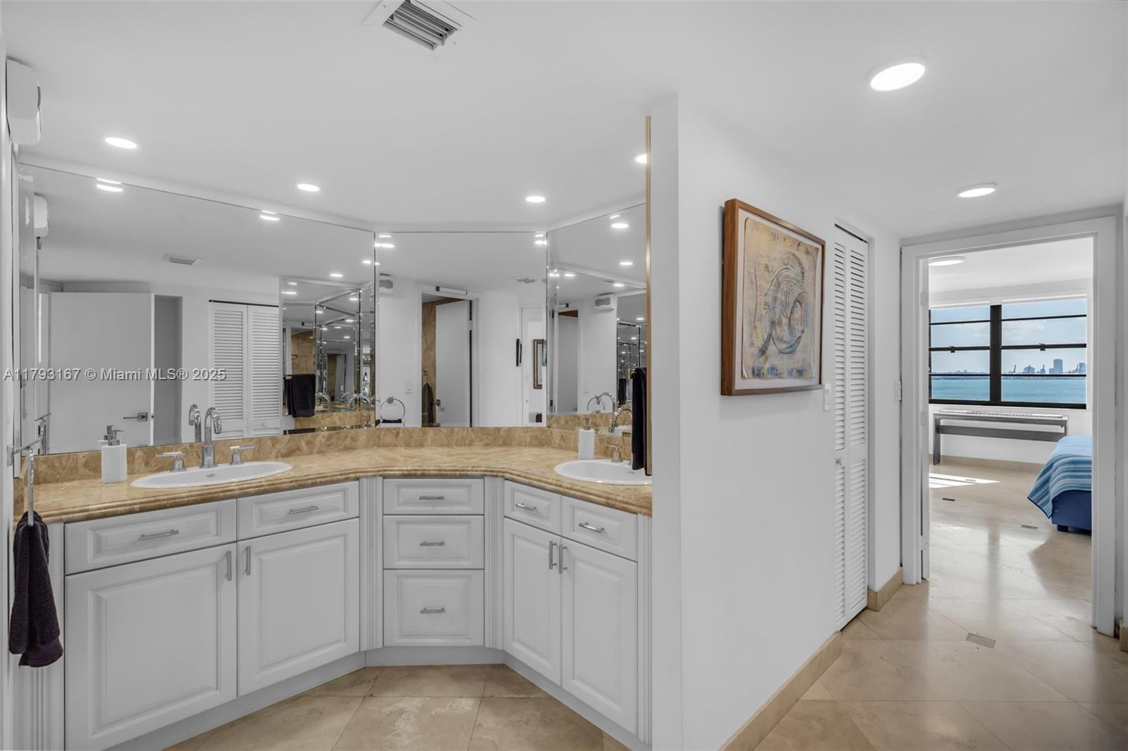 2333 Brickell Ave #1401, Miami FL 33129