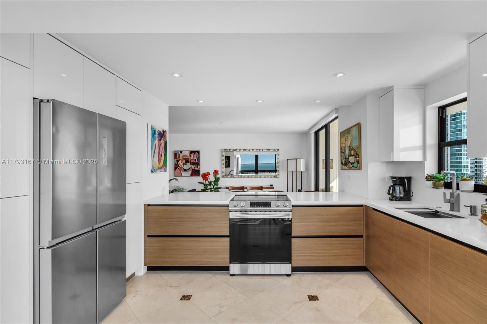 2333 Brickell Ave #1401, Miami FL 33129
