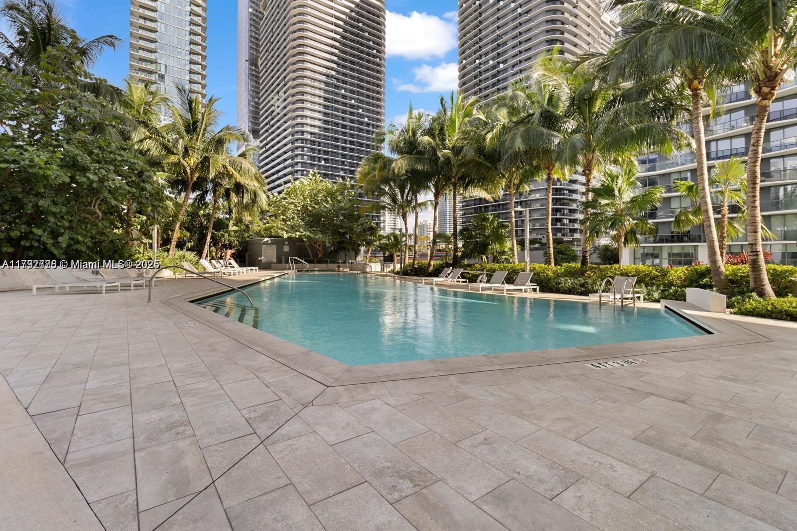 88 SW 7th St #3410, Miami FL 33130