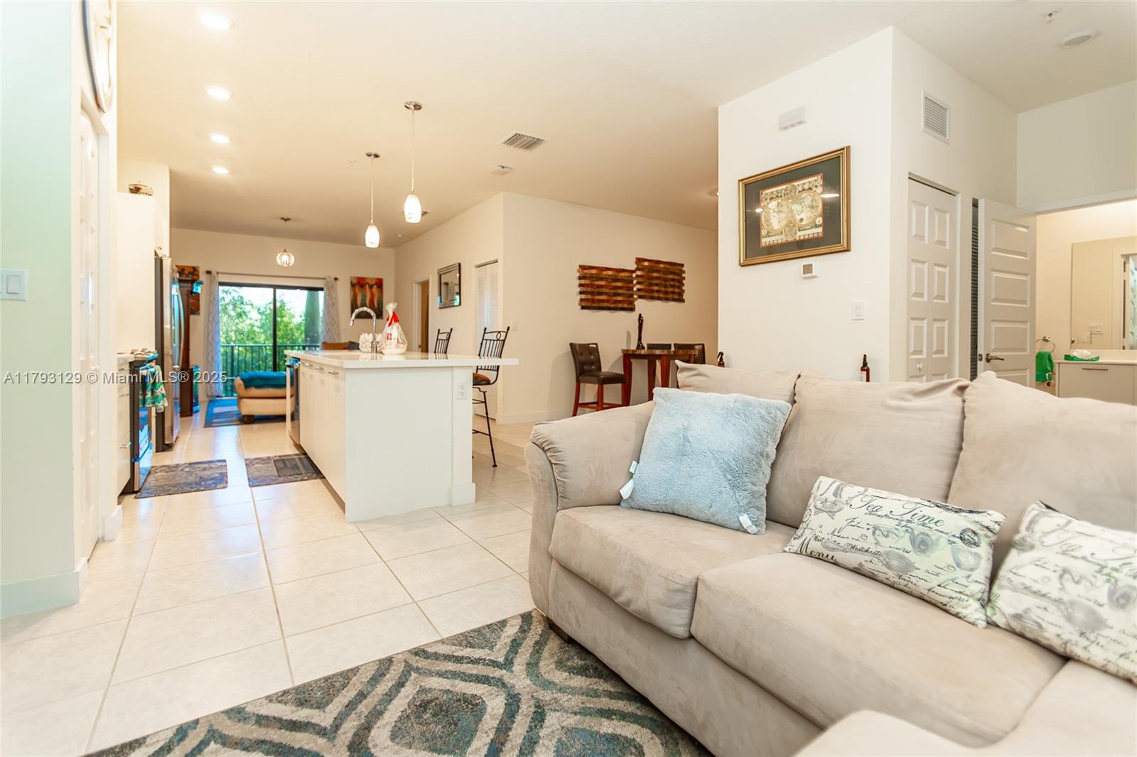 8175 NW 104th Ave #25, Doral, Florida image 11