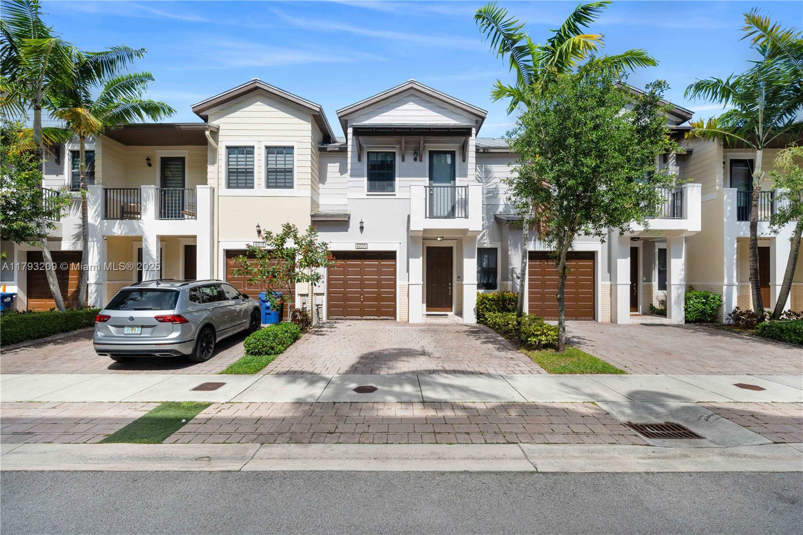 Property photo # 0