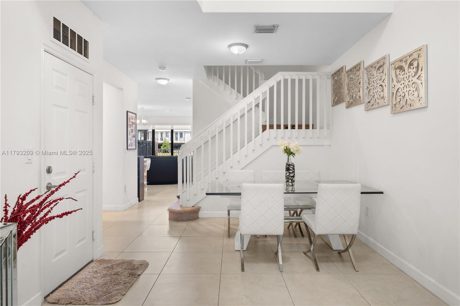 Property photo # 4