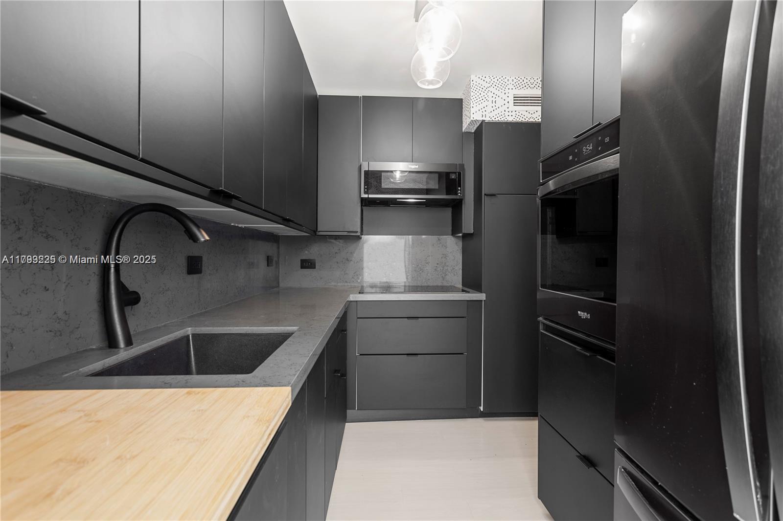Property photo # 6