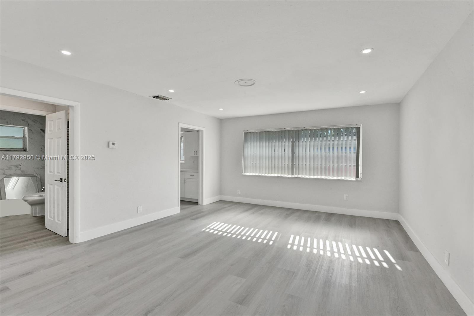5657 Grant St, Hollywood, Florida image 4
