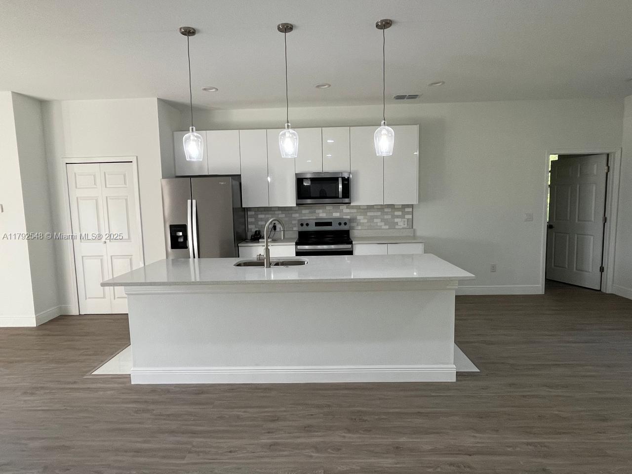 Property photo # 8