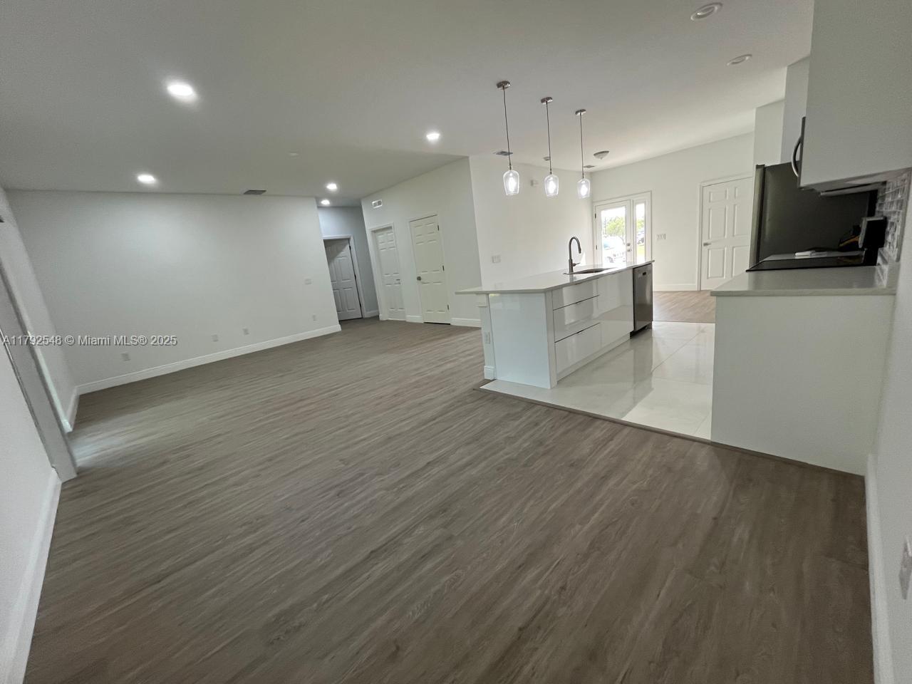 Property photo # 7