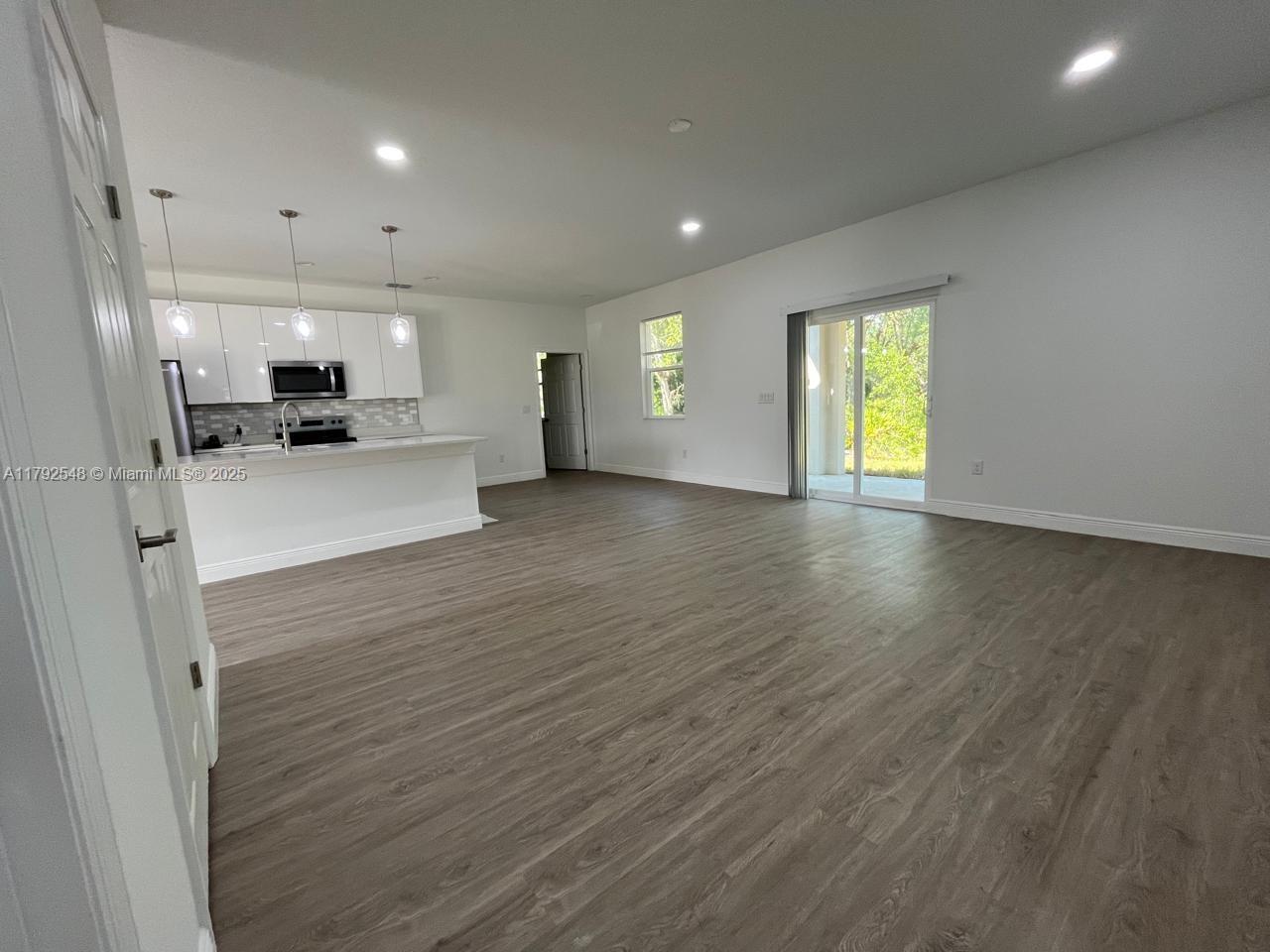 Property photo # 6