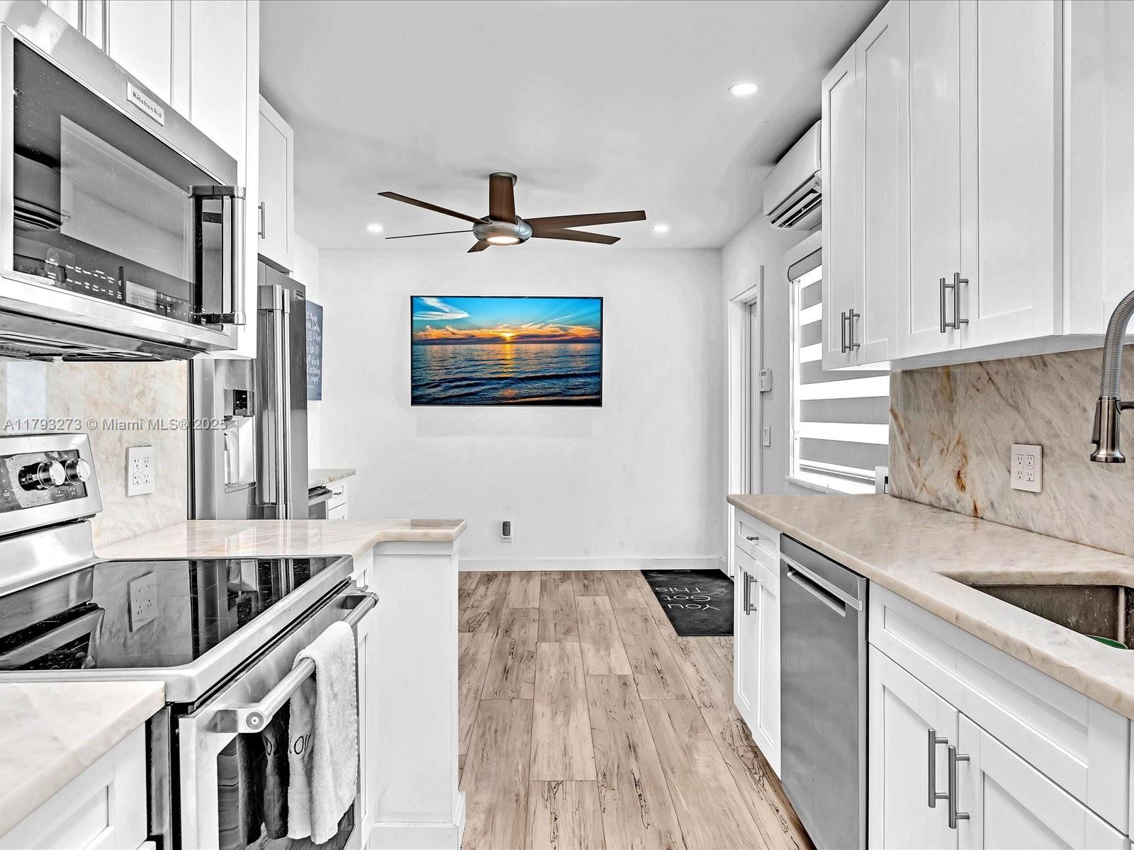 1517 SW 25th St, Fort Lauderdale, Florida image 32